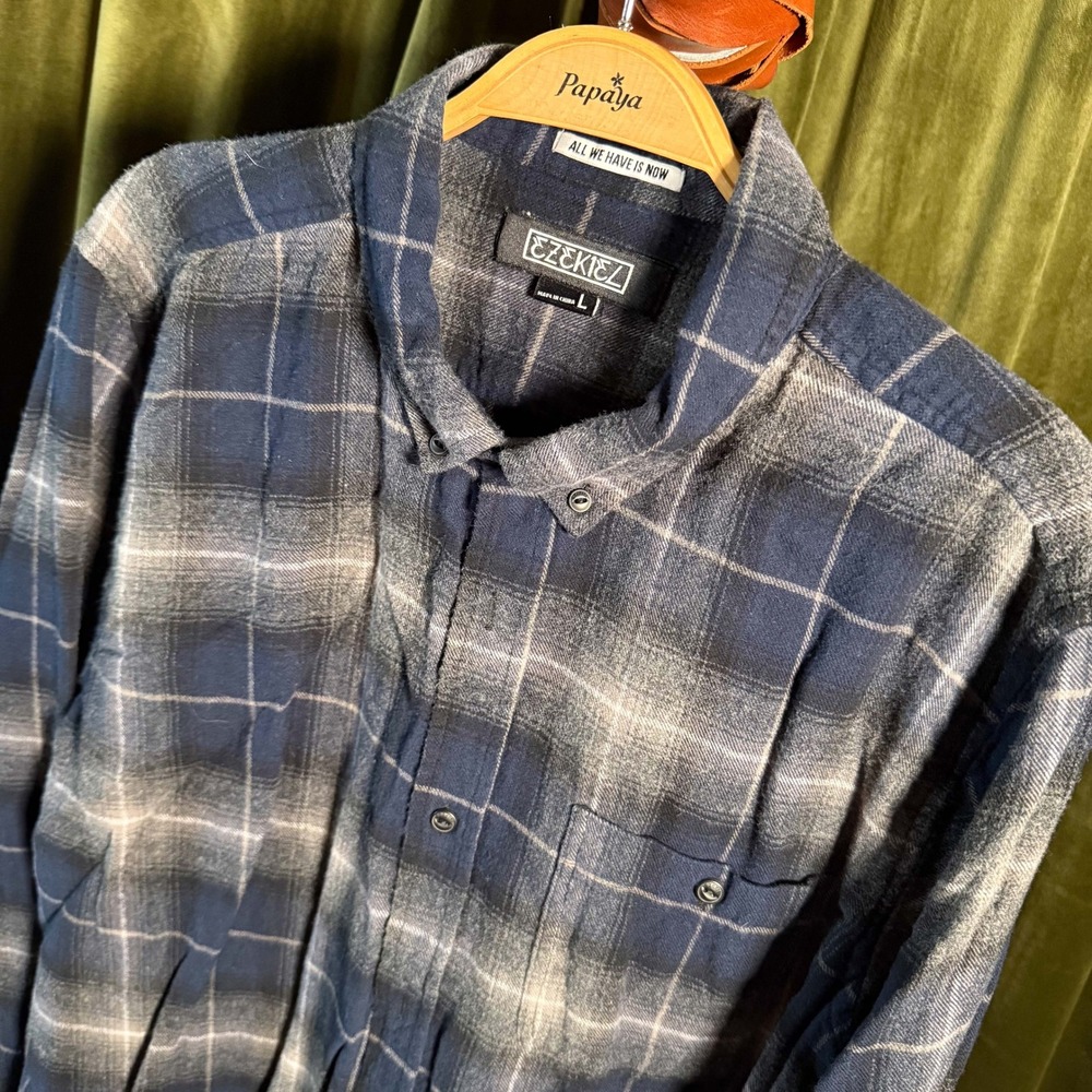 Ezekiel Blue Plaid Flannel Button Down Shirt Mens Large Skate Grunge Streetwear